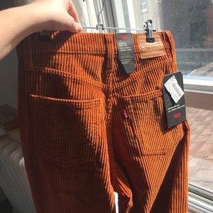 Levi’s Ribcage wide leg burnt orange corduroy pant